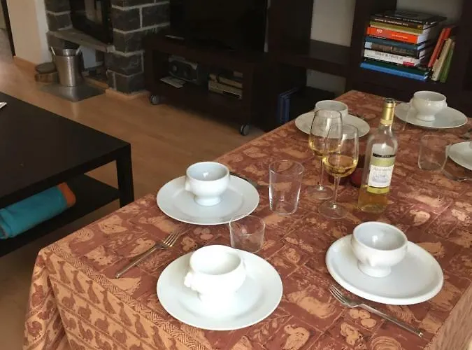 Edif. La * El Pueyo de Jaca